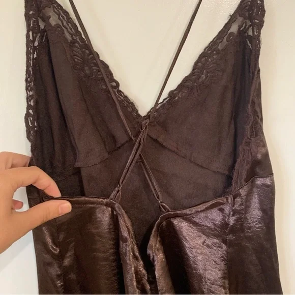 Urban Outfitters Chloe Chocolate Satin Slip Dress Lace Bust Crossover Back Sz L - Picture 6 of 12